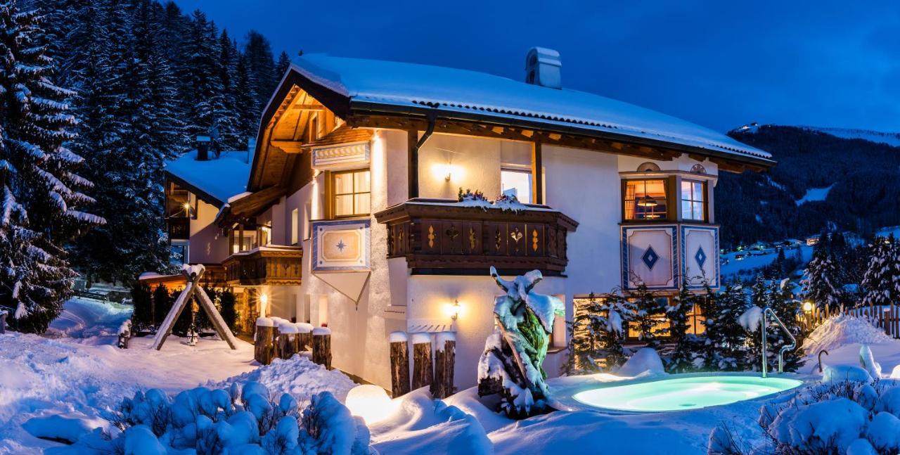 Garni Residence Soraiser Selva di Val Gardena Eksteriør bilde