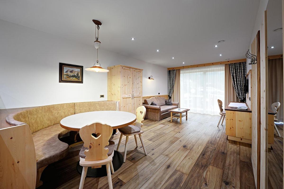 Garni Residence Soraiser Selva di Val Gardena Eksteriør bilde